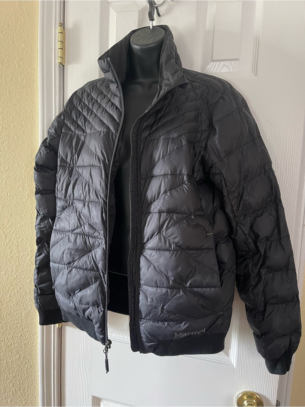 Marmot Women's Black Quilted Puffer Jacket